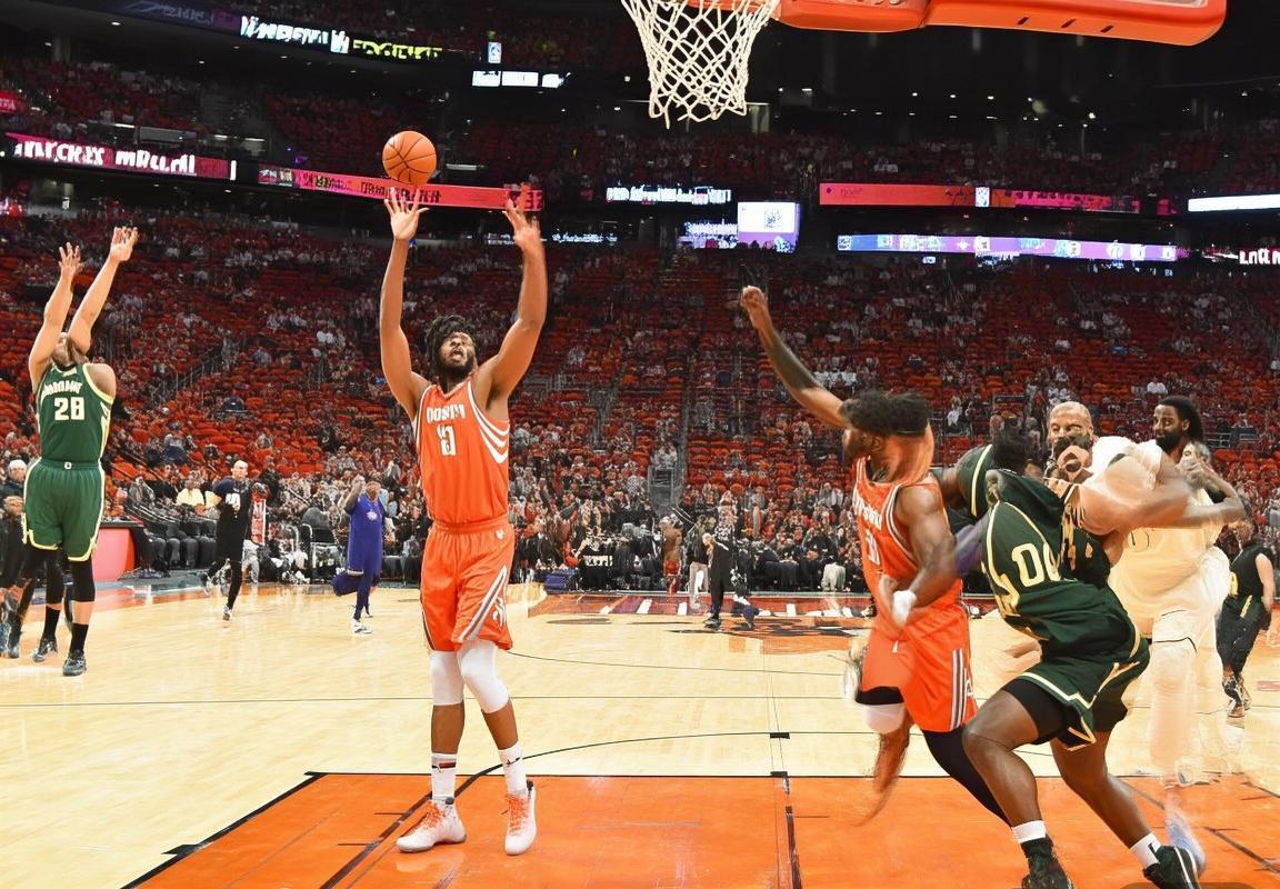 2017年NBA经典对决：火箭对雄鹿三分与内线较量回顾